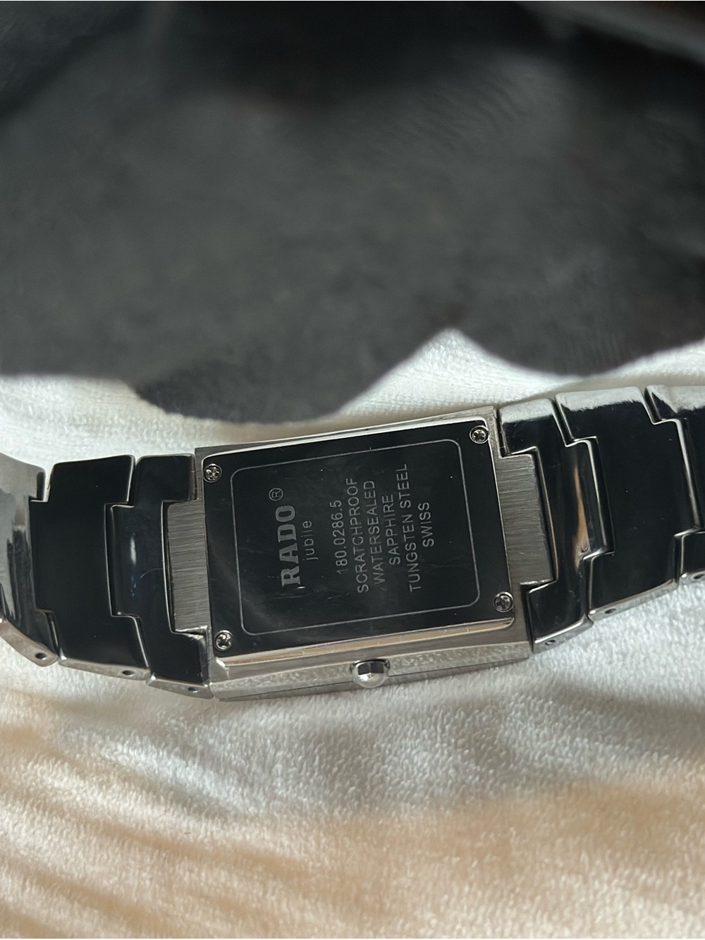 Authentic RADO Jubilé Diamond Watch – Excellent Condition - Picture 5 of 14
